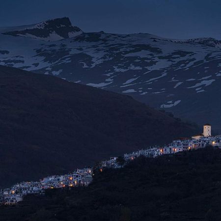 Hostal Ruta De Las Nieves Капилейра Екстериор снимка