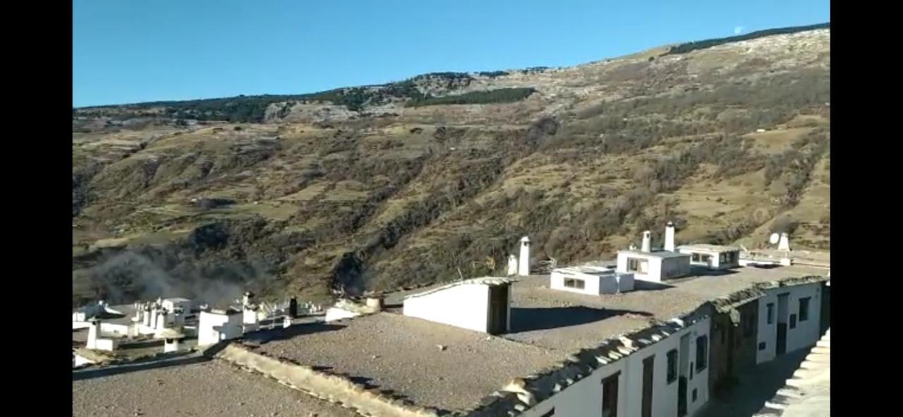 Hostal Ruta De Las Nieves Капилейра Екстериор снимка