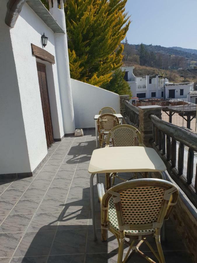 Hostal Ruta De Las Nieves Капилейра Екстериор снимка