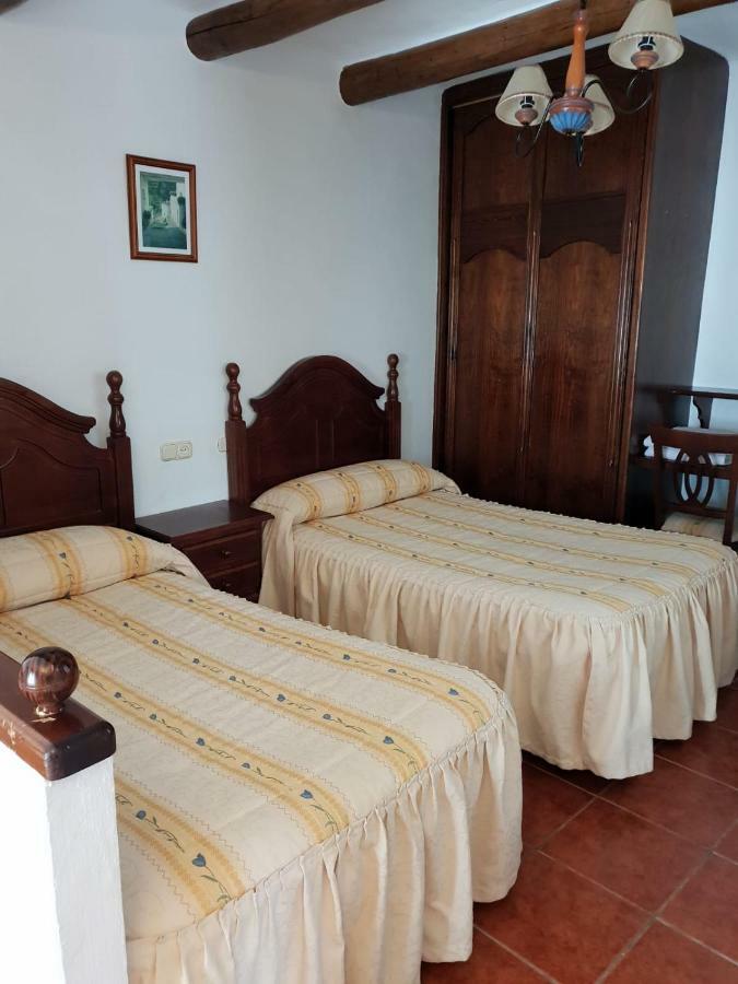 Hostal Ruta De Las Nieves Капилейра Екстериор снимка