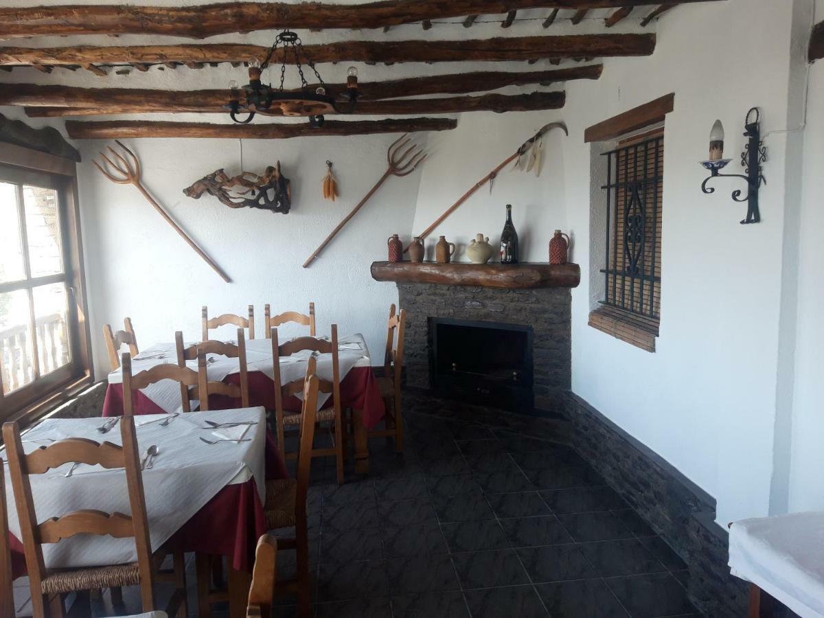 Hostal Ruta De Las Nieves Капилейра Екстериор снимка