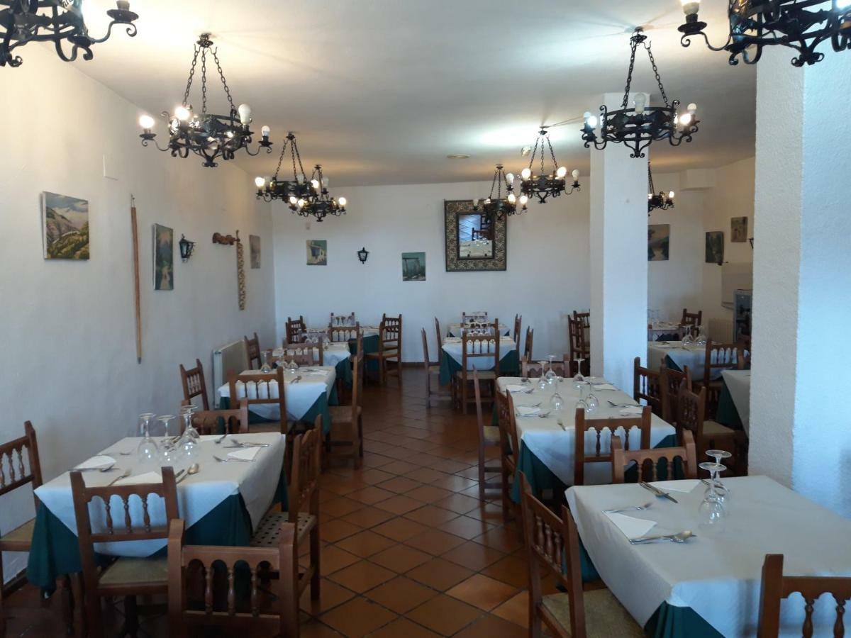 Hostal Ruta De Las Nieves Капилейра Екстериор снимка